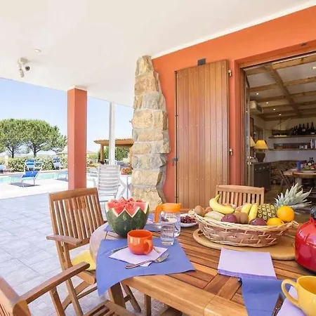 Villa Girasoli Con Piscina Privata E A 2km Dalla