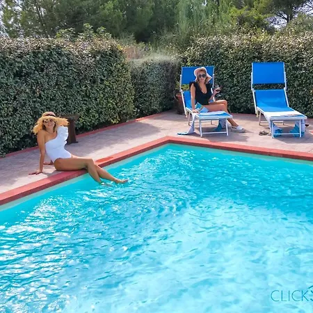 Girasoli Con Piscina Privata E A 2km Dalla *
