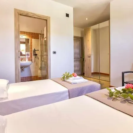 Villa Girasoli Con Piscina Privata E A 2km Dalla *