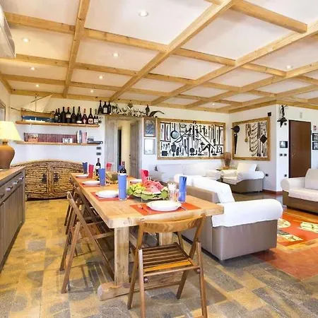 ヴィラ Girasoli Con Piscina Privata E A 2km Dalla