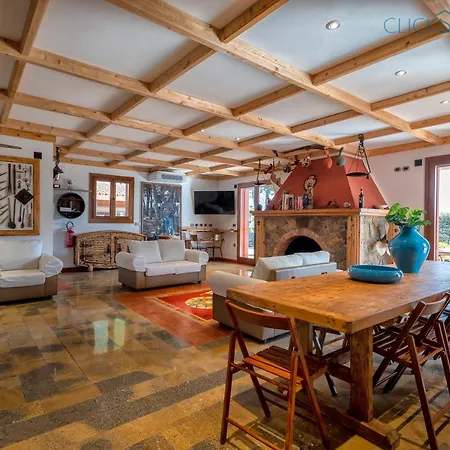 Girasoli Con Piscina Privata E A 2km Dalla