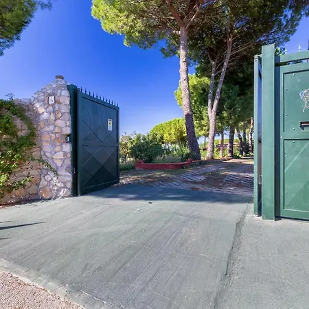 Girasoli Con Piscina Privata E A 2km Dalla Vila *